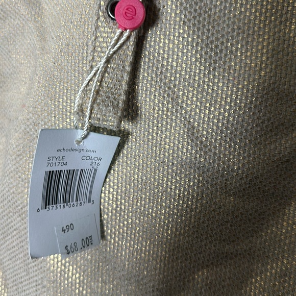 Brand new echo design beach bag.  This bag includes a bikini bag - Picture 2 of 6